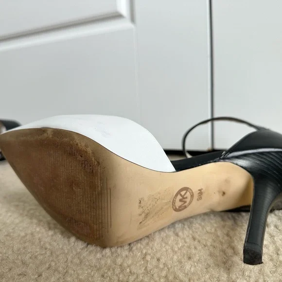 9 1/2 Michael Kors ankle strap heels - Picture 8 of 8